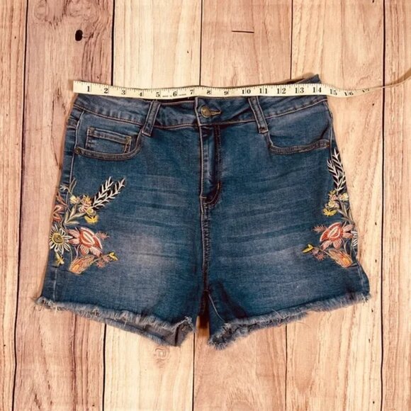 Cut Off Blue Jean Denim Shorts with Floral Embroidery and Distressed Hem - Picture 2 of 10